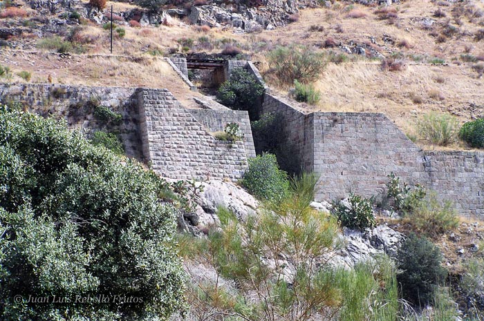 ponton_cegavinno_1.jpg