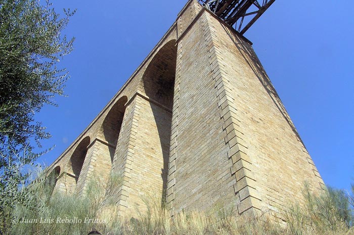 puente_arroyo_lugar_09.jpg