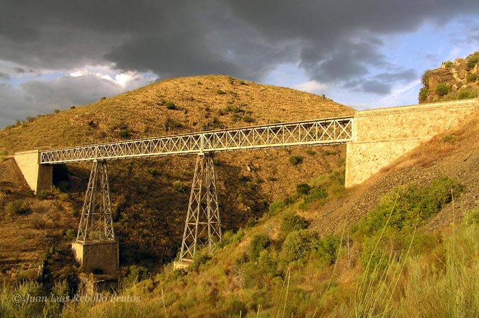 puente_poyos_exterior.jpg