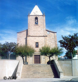 Fachada de la iglesia